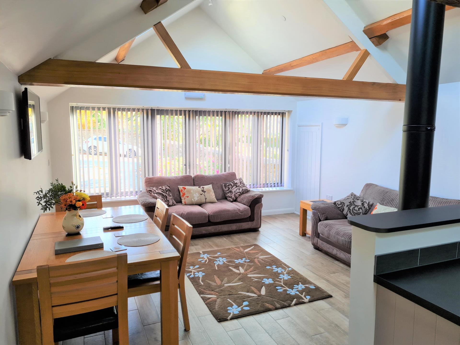 Cottage Lounge