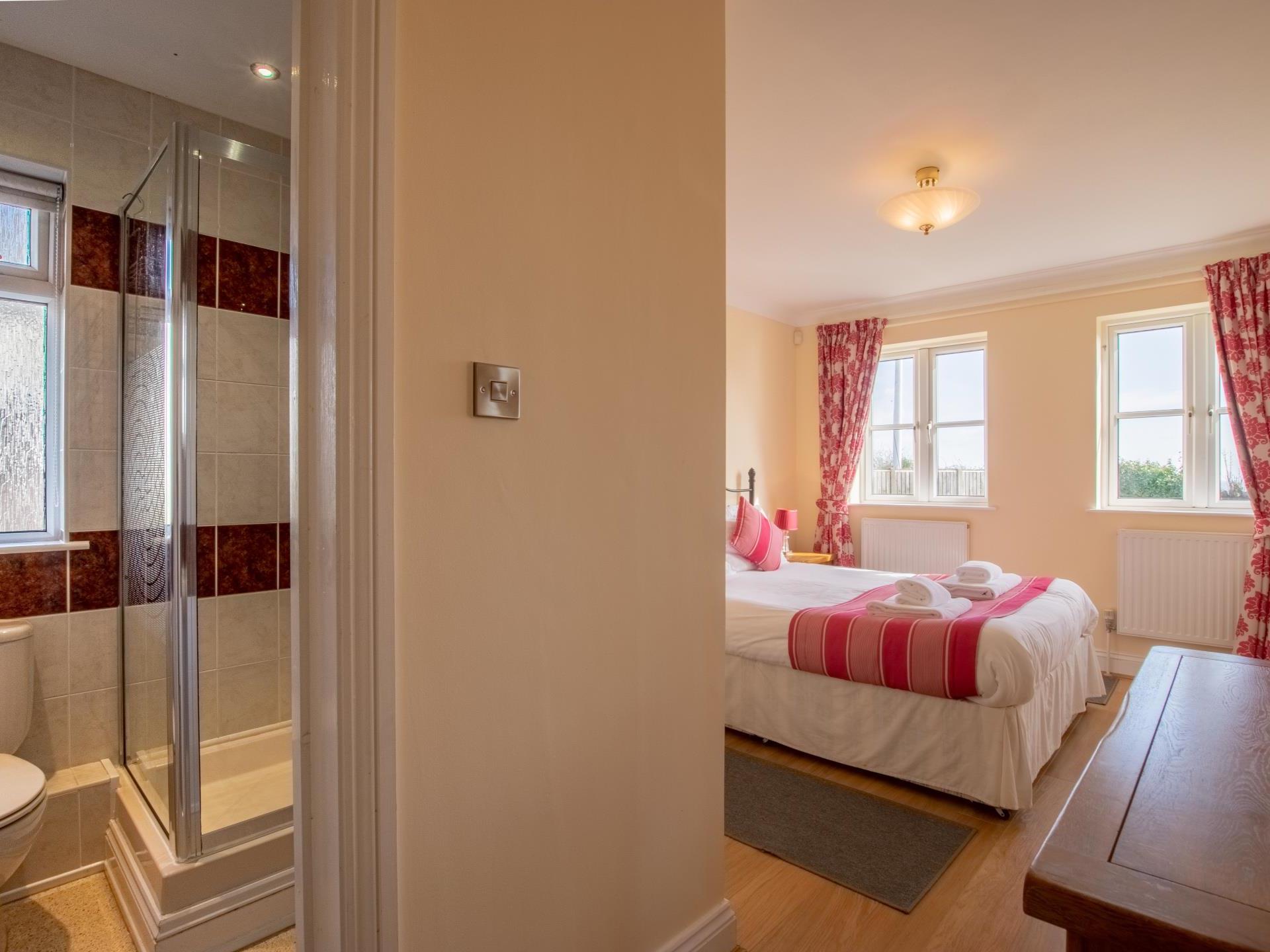 Double room en suite in our seafront cottages