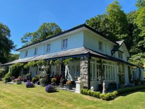 Plas Tan-Yr-Allt Historic Country House B&B