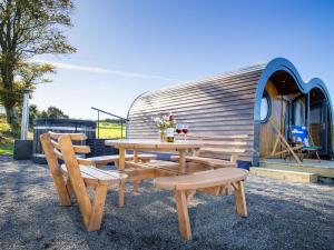 Lets Glamp Retro Luxury Glamping in West Wales