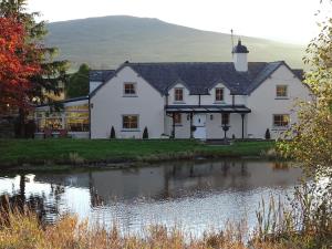 Croeso to Llwyn Onn Guest House - North Wales