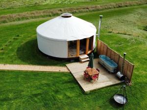 Luxury yurt plus hot tub