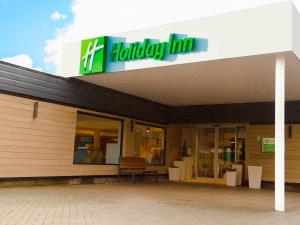 Exterior of Holiday Inn Newport