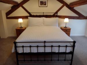 Double bedroom in Severn Cottage at Wye View