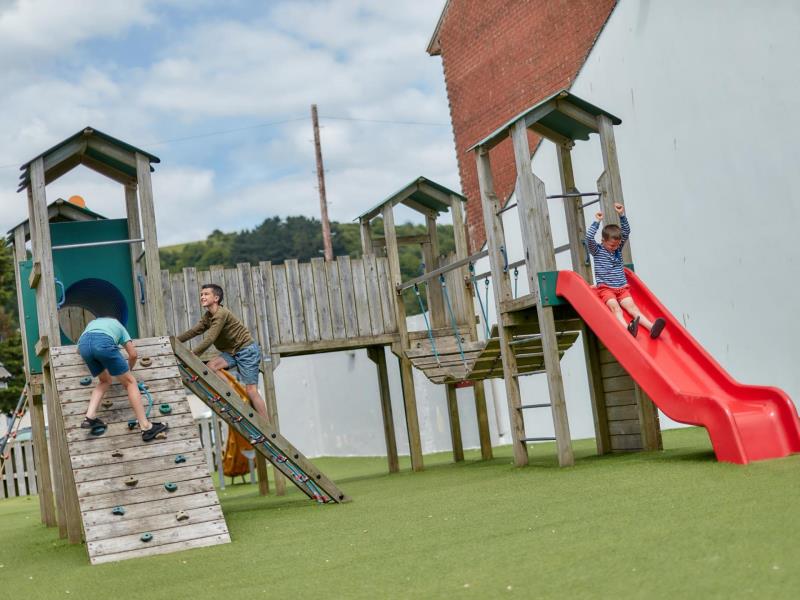 Pendine Sands Holiday Park | VisitWales