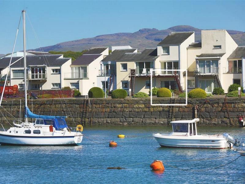 1027 Harbour Views Flat, Porthmadog VisitWales