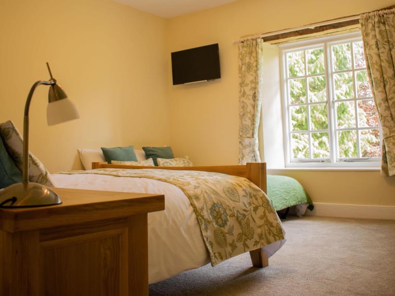 Pontyclerc Farm House B & B | VisitWales